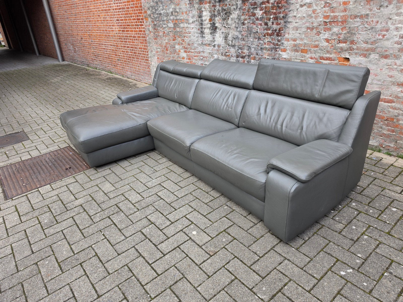 Grote luxe lederen hoekbank met royale chaise longue – grijs, Huis en Inrichting, Ophalen, Gebruikt, Leer