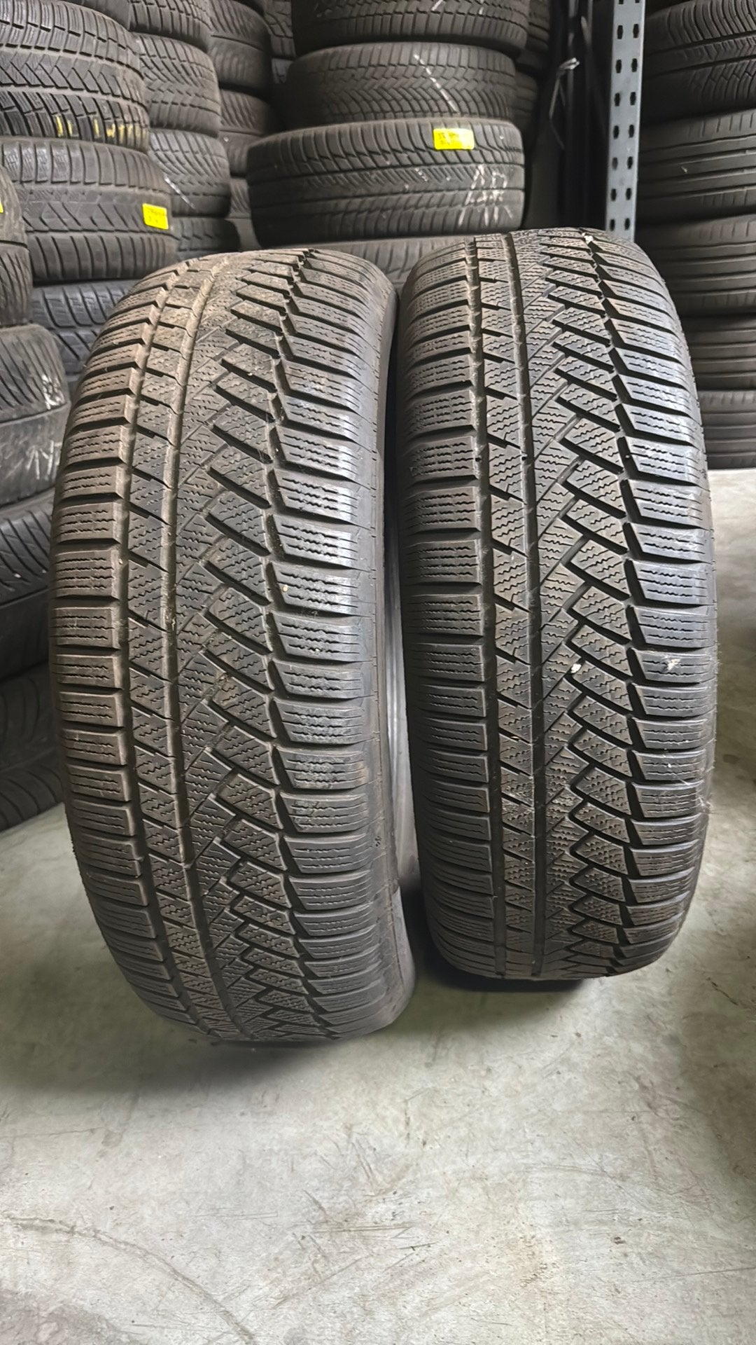 2356018 235/60/18 235/60R18 winterbanden merk Continental, Kleding | Dames, Ophalen