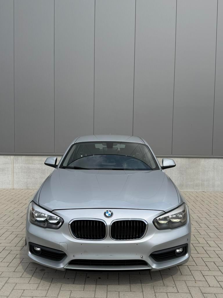 2017 BMW 116 - 280dKM, Autos, BMW, Cuir, Argent ou Gris, Achat, Euro 6