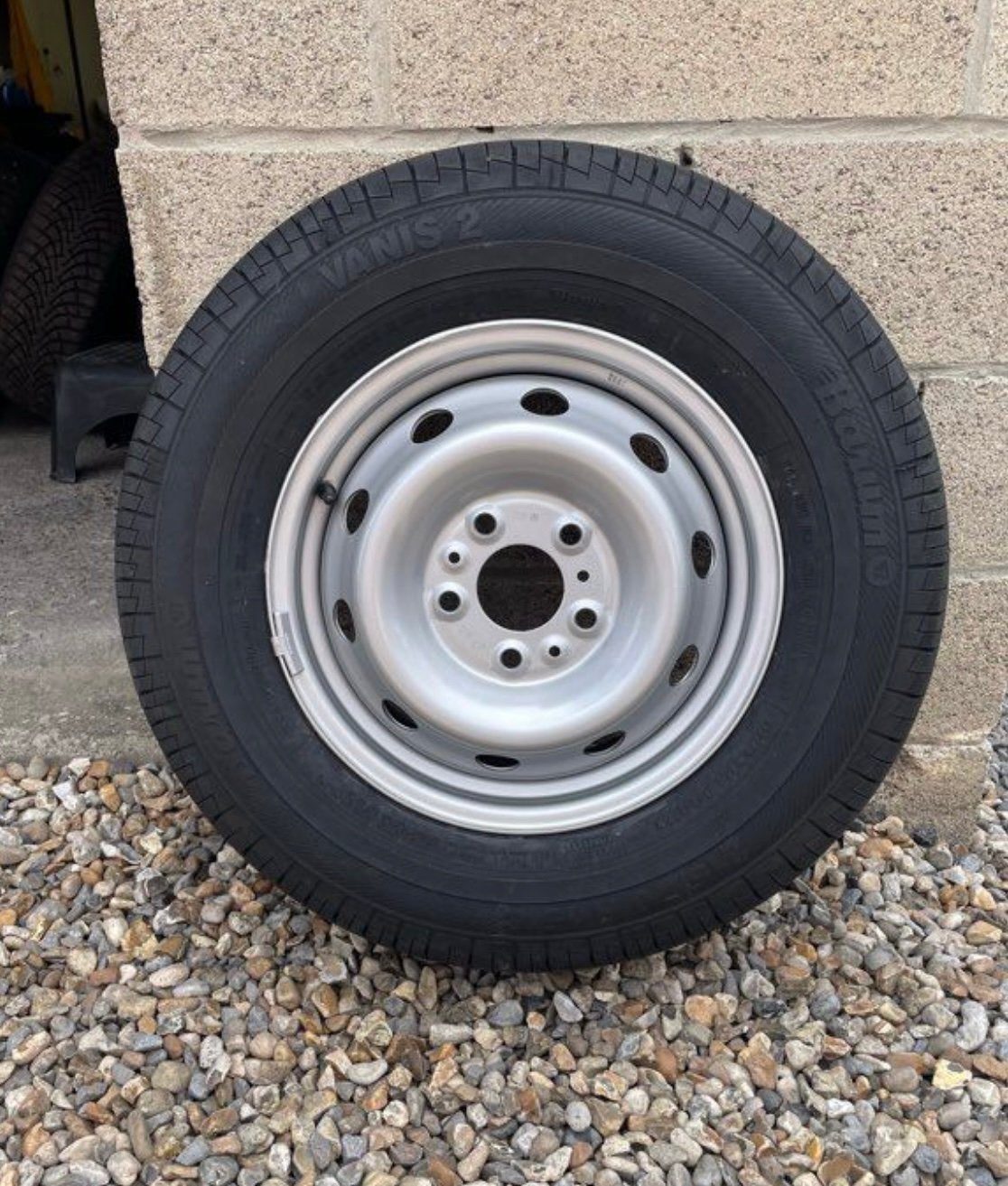 Roue de reserve pour utilitaire ou camping car 215/70 16, Enlèvement