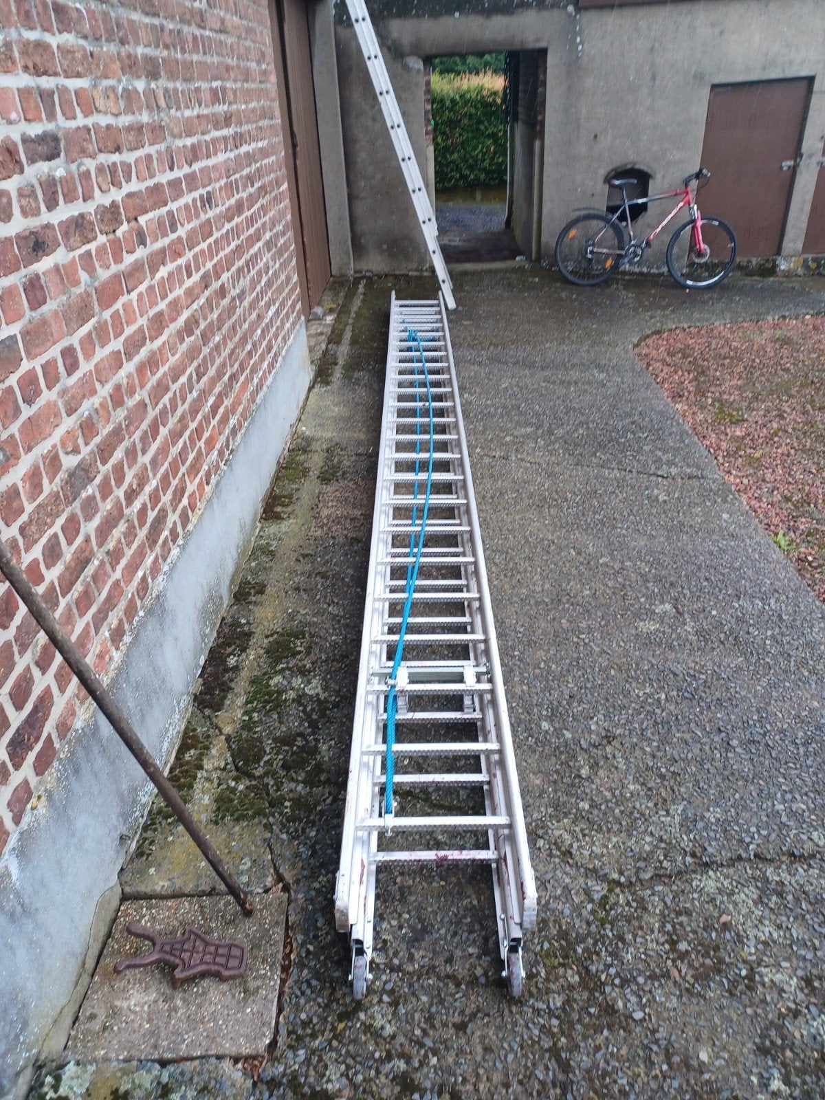 ladder te koop, Doe-het-zelf en Bouw, Ladders en Trappen, Ophalen, Zo goed als nieuw, Ladder, Opvouwbaar of Inschuifbaar