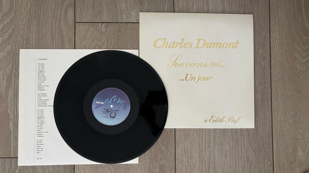 Charles Dumont à Edith Piaf, Ophalen, Zo goed als nieuw