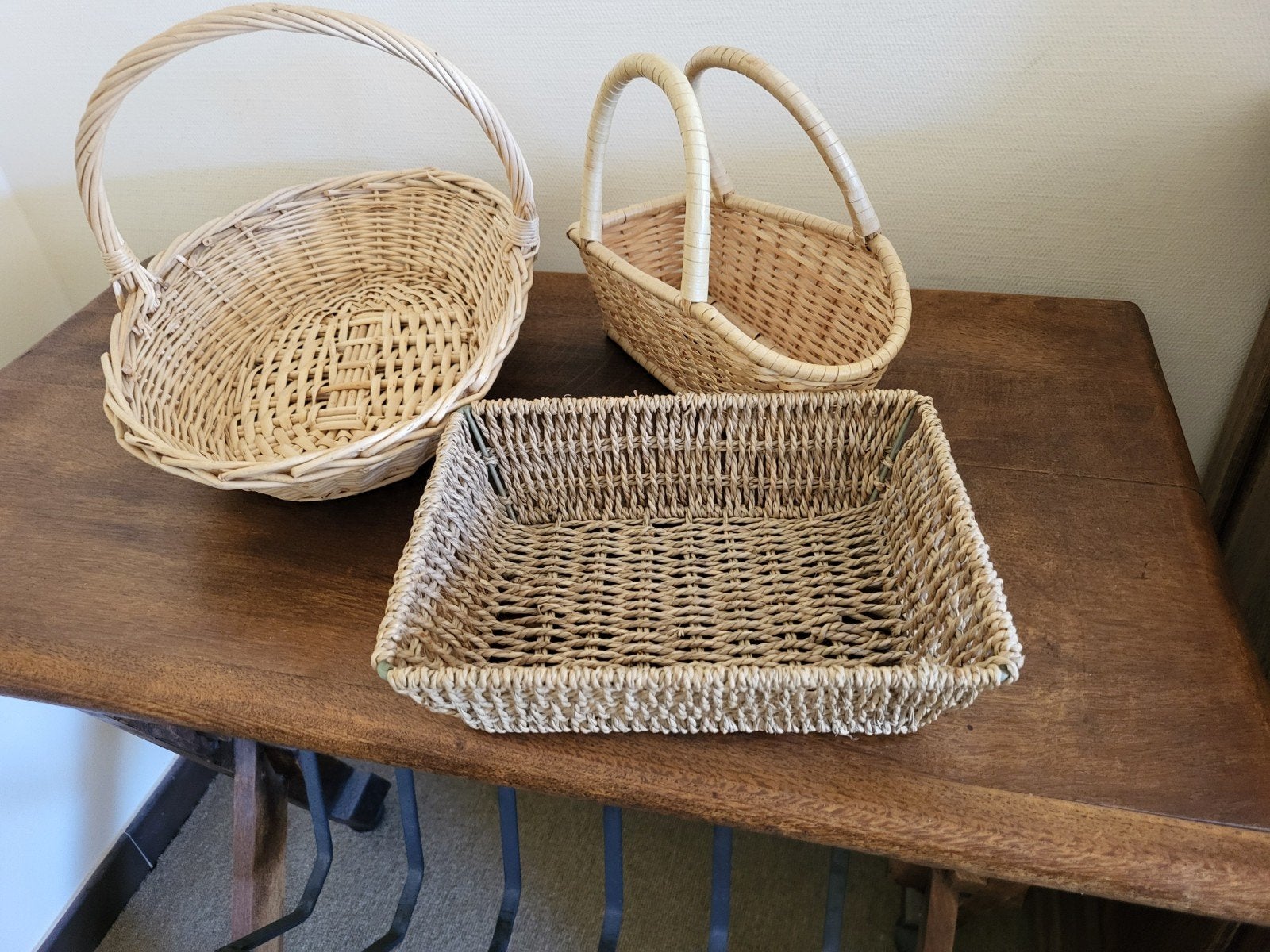 Rieten mandjes, Huis en Inrichting, Woonaccessoires | Schalen en Manden, Ophalen, Gebruikt, Gevlochten, Mand