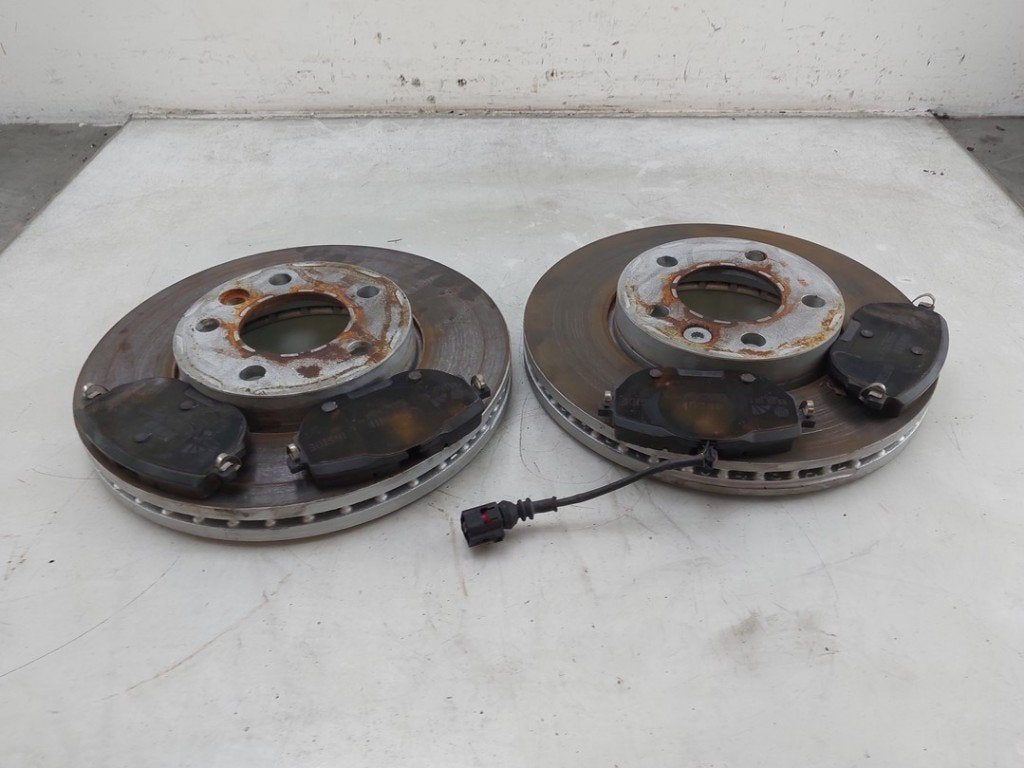 DISQUES AVANT (LA PAIRE) ABS Transporter T6 (|7E0615301D|), Utilisé, Volkswagen