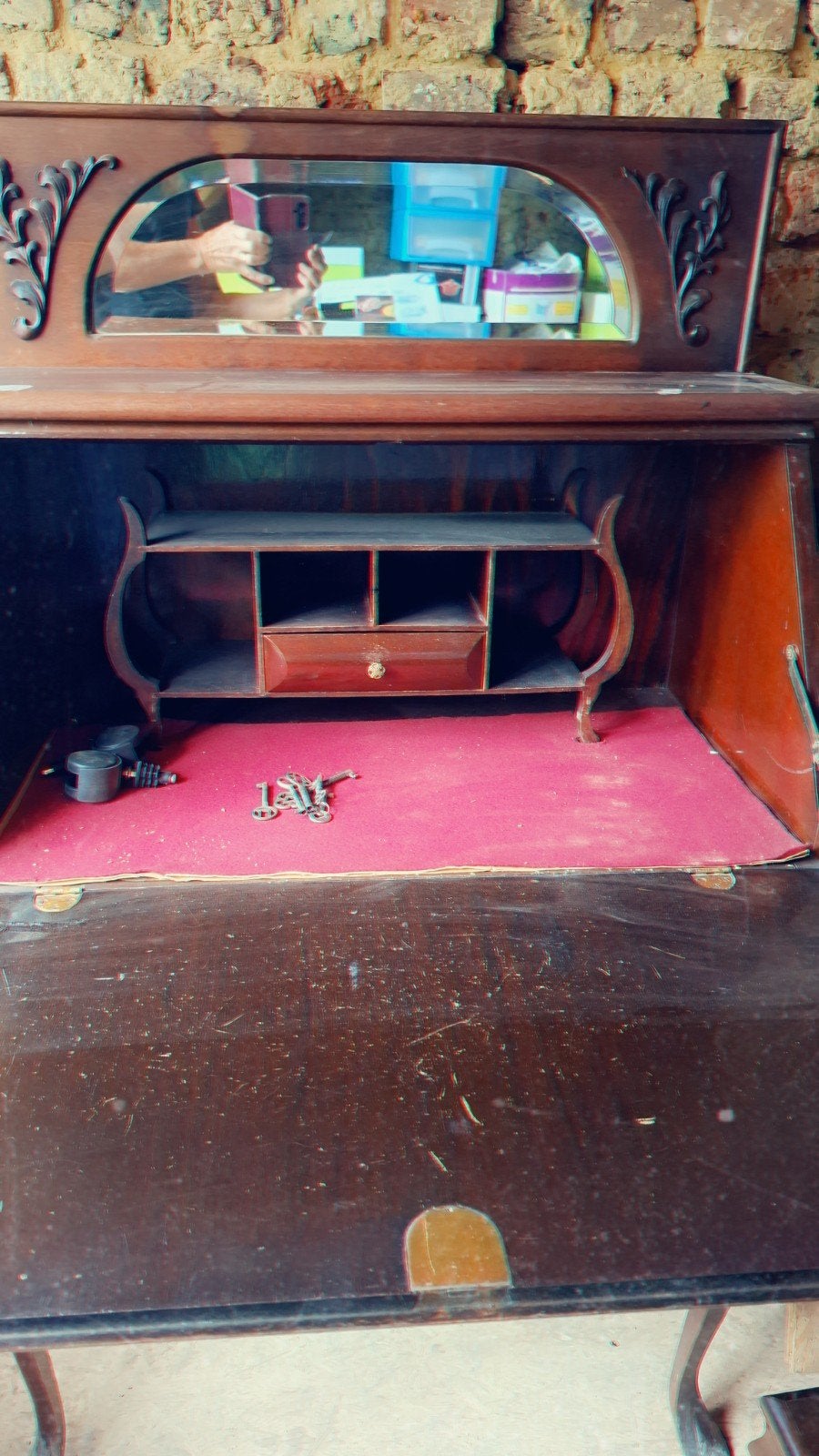 Karaktervolle antieke houten klepsecretaire met spiegelopbou, Antiek en Kunst, Ophalen