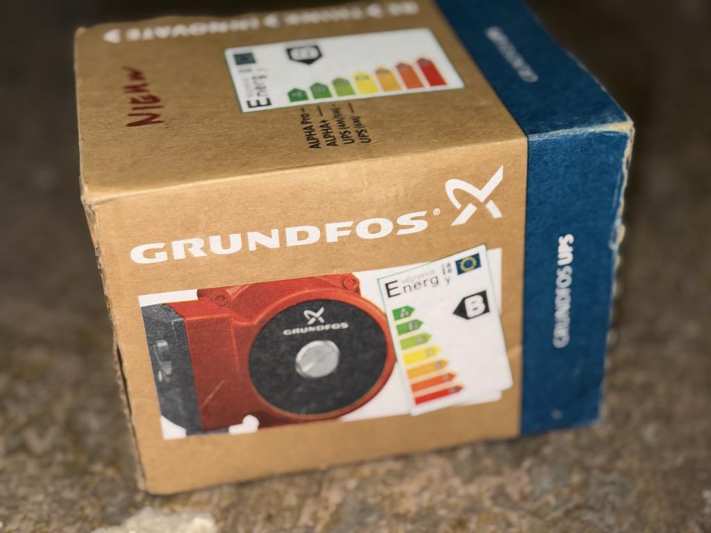 CVS circulatiepomp Grundfos 25-50 180 nieuw - 2 beschikbaar, Doe-het-zelf en Bouw, Ophalen of Verzenden, Nieuw