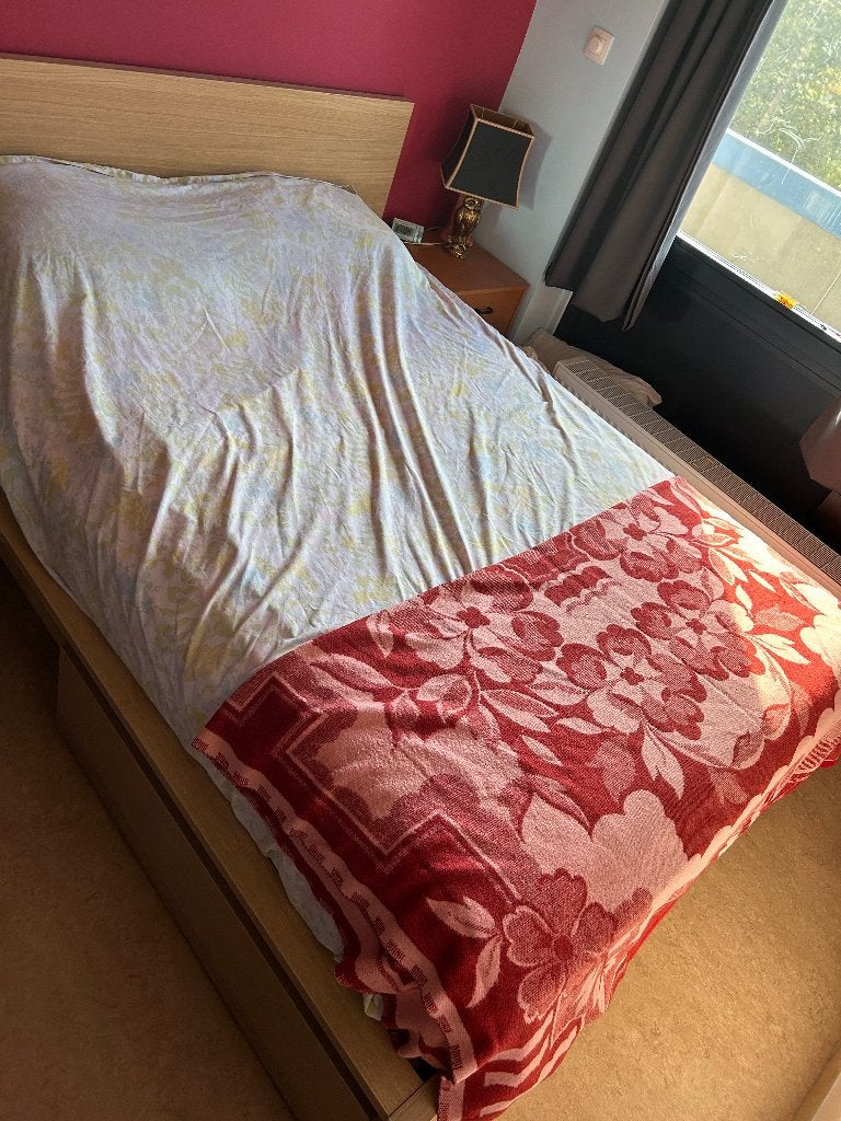 Ikea bed Malm, Huis en Inrichting, Ophalen, Beige, Tweepersoons, 140 cm