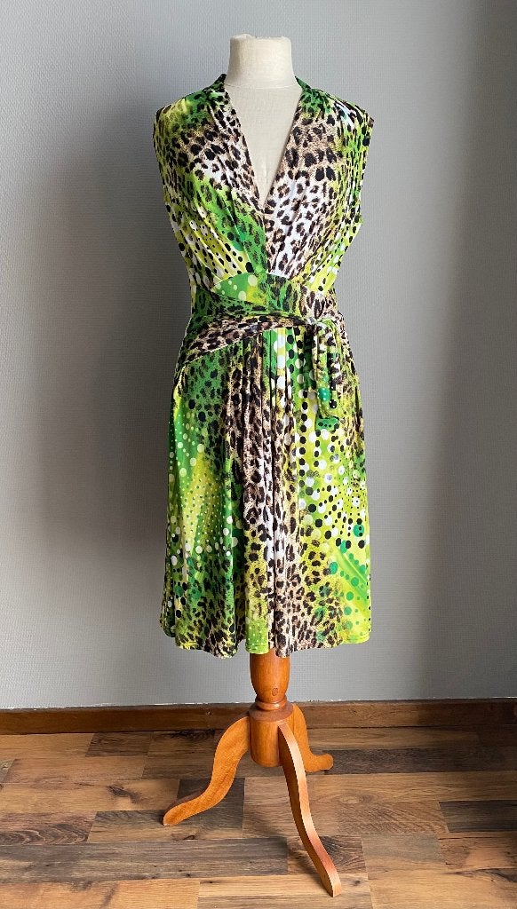 Kleurrijke jurk Joseph Ribkoff maat 38, Kleding | Dames, Maat 38/40 (M), Joseph Ribkoff, Zo goed als nieuw, Onder de knie