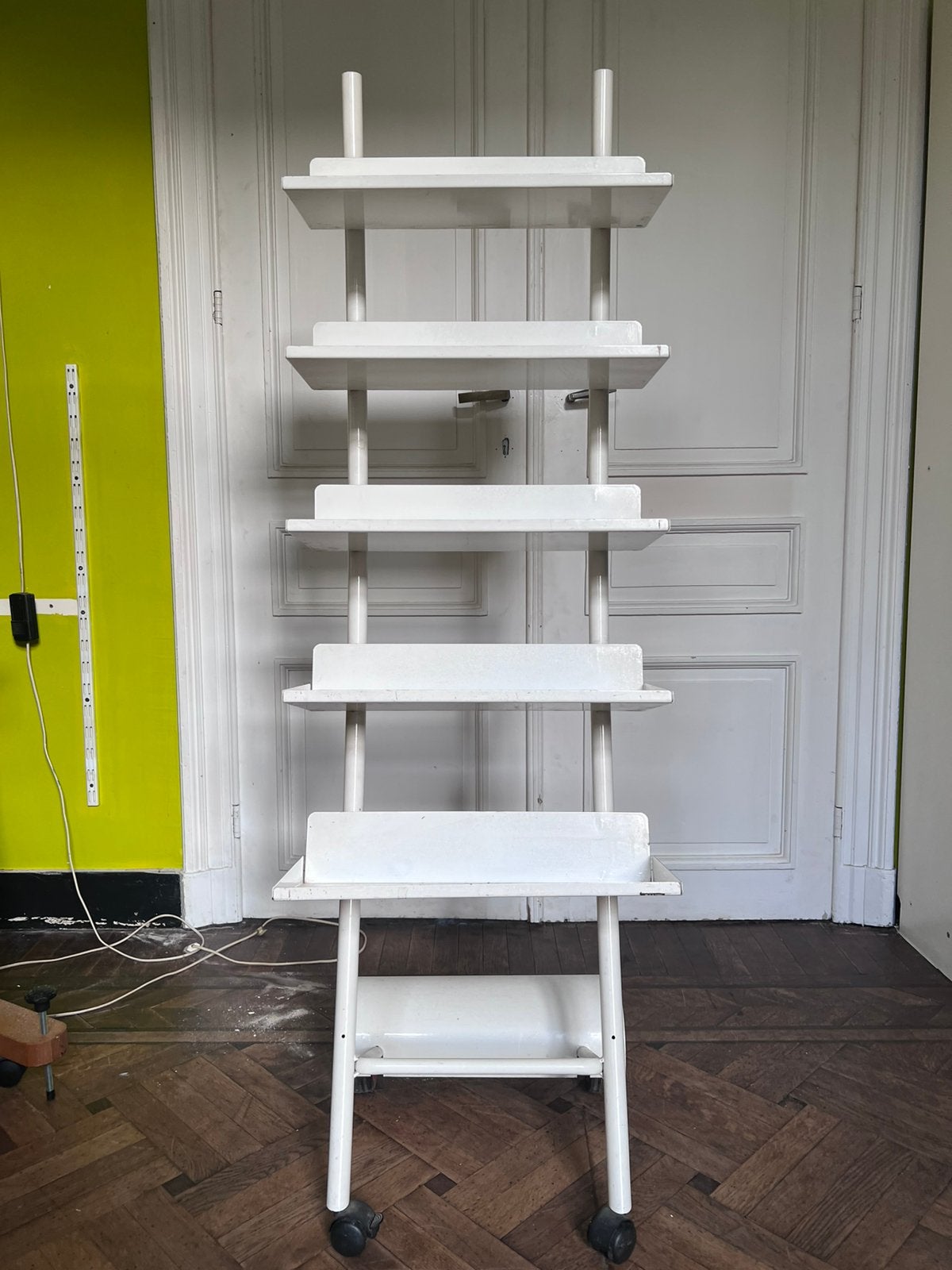Etagère blanche, Enlèvement, Utilisé