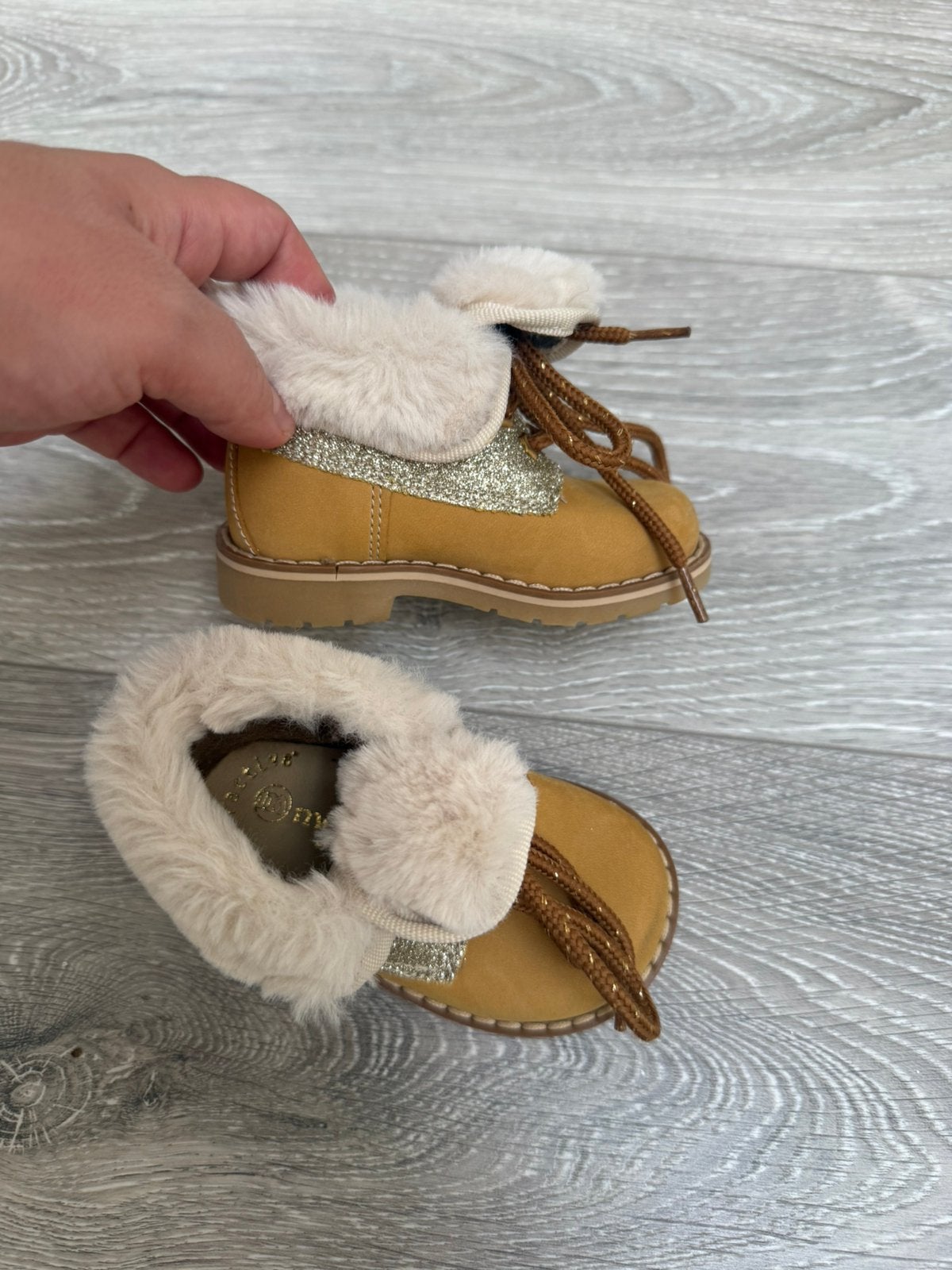 Nieuwe winterschoen, Ophalen of Verzenden, Zo goed als nieuw