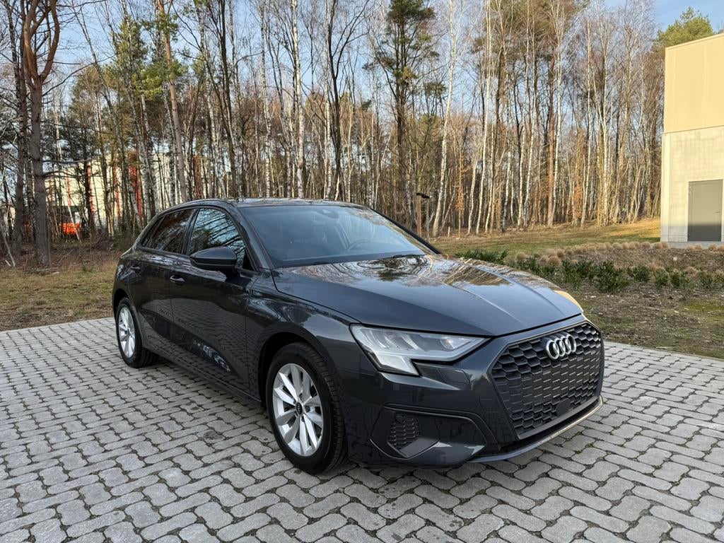 Audi A3 30TFSI MHEV | GARANTIE | AUTOMAAT | ACC | PDC | 2021, Auto's, Audi, Leder, 5 deurs, 3 cilinders, Zilver of Grijs