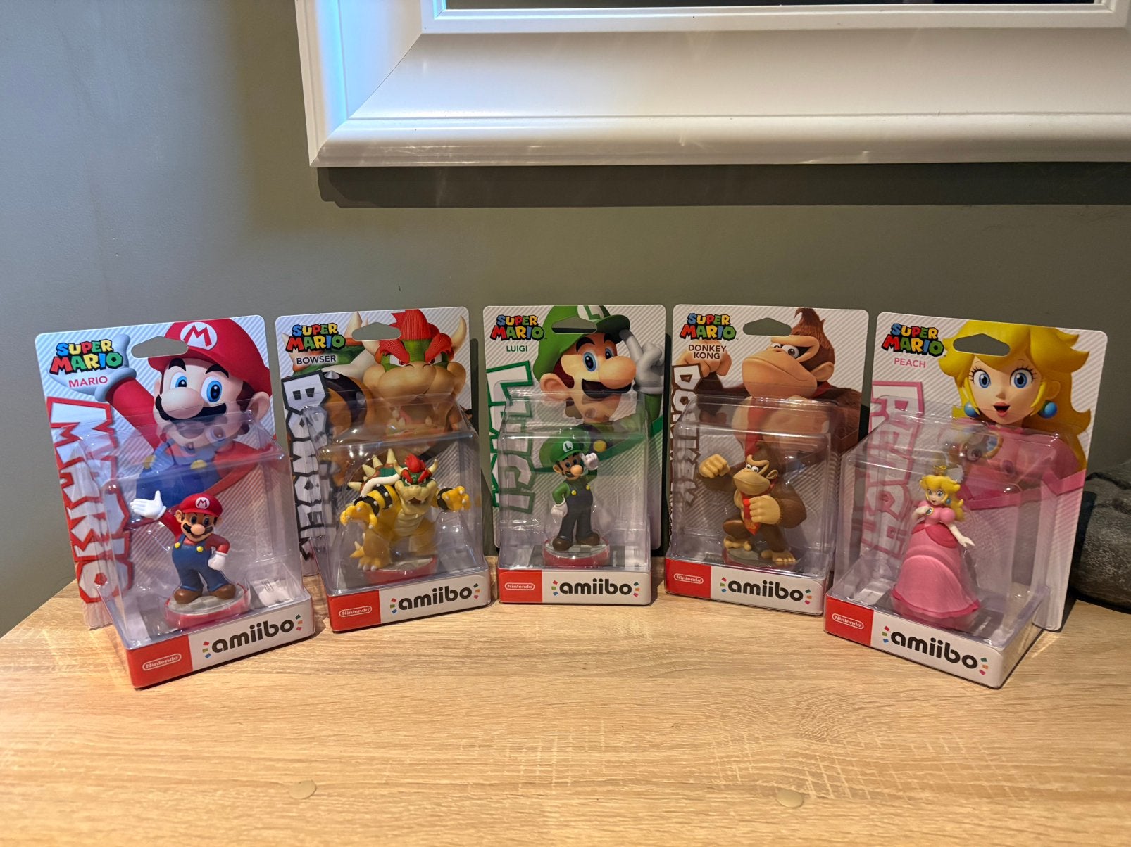 5 amiibos de la collection Super Mario en boîte, Enlèvement ou Envoi, Neuf