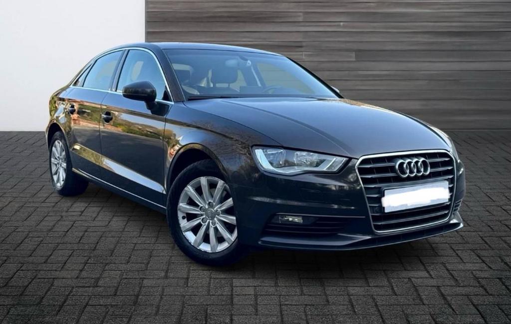 Audi A3 Berline 1.6 TDI Boite automatique, Autos, Cuir, Euro 5, Airbags, Noir