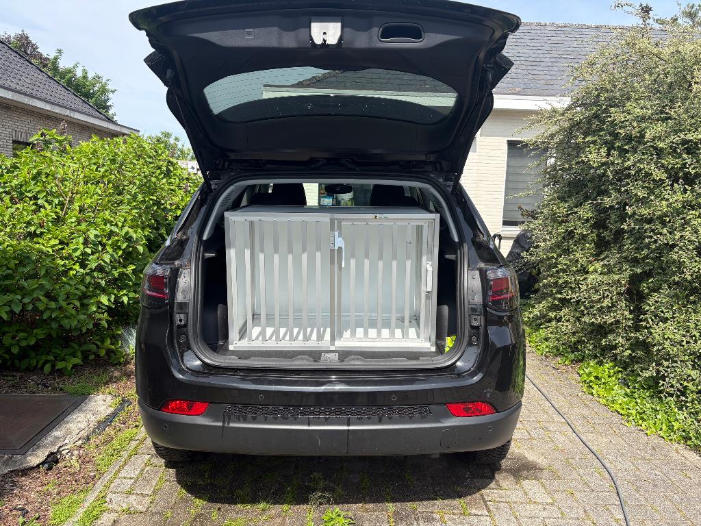 Auto bench, Ophalen, Zo goed als nieuw