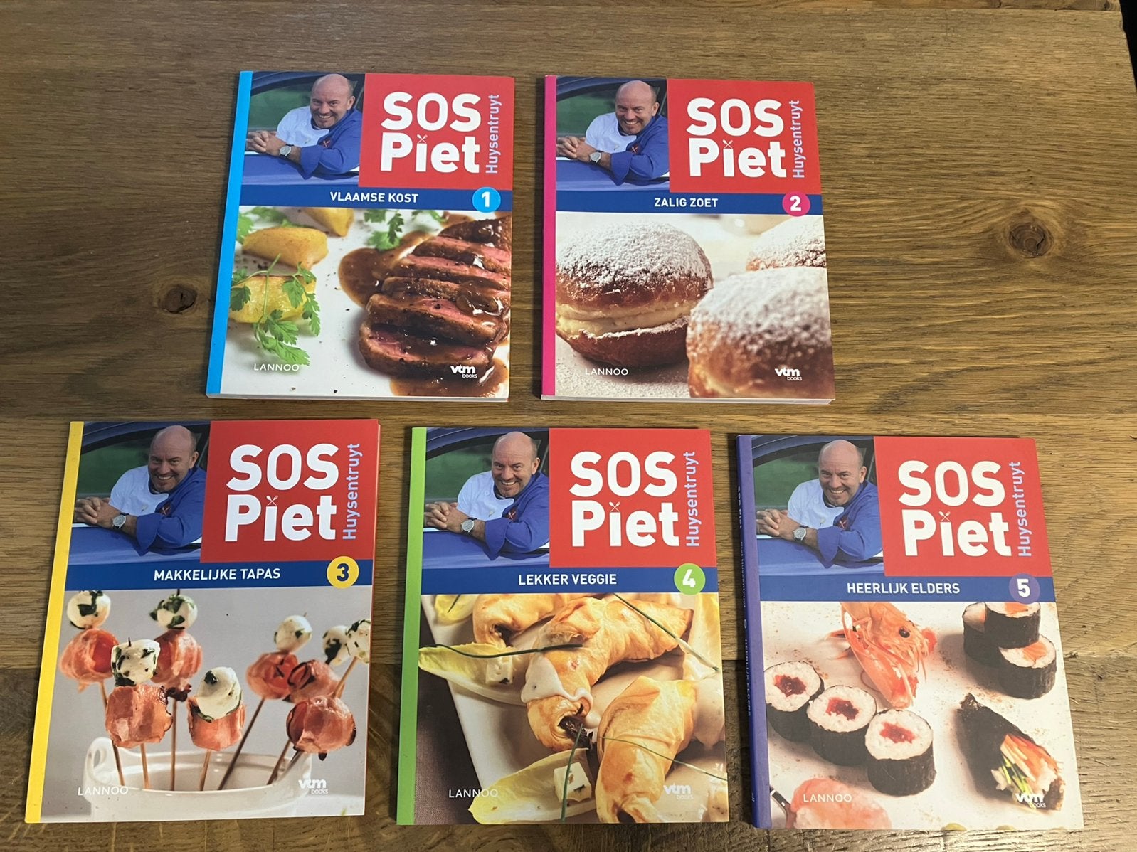 SOS Piet kookboeken hele set 1-5, Enlèvement, Comme neuf