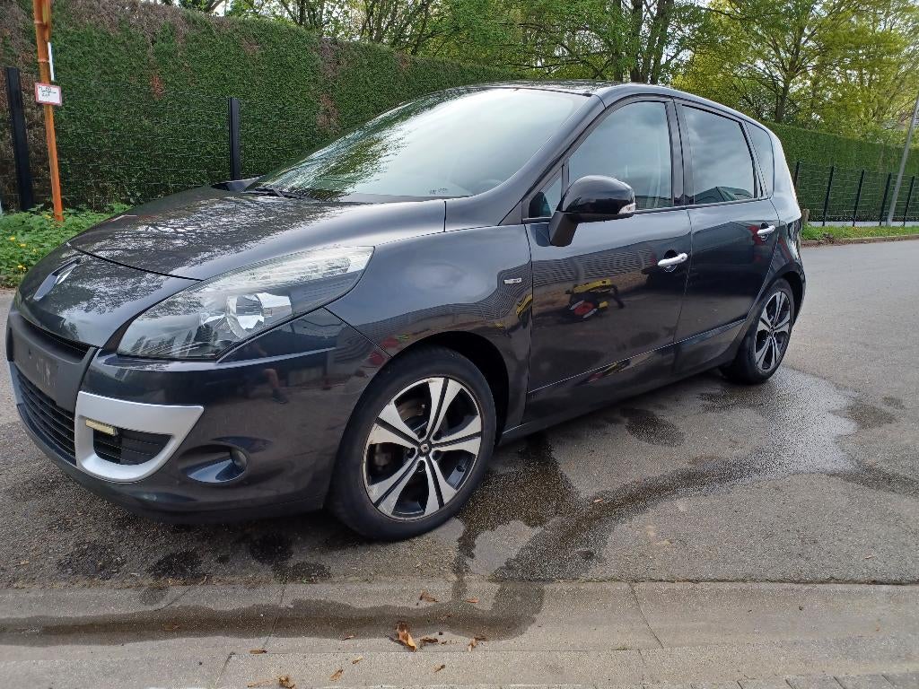 Renault Megane Senic Bose Edition 1.5 Dci, Auto's, Voorwielaandrijving, Euro 5, Monovolume, 4 cilinders