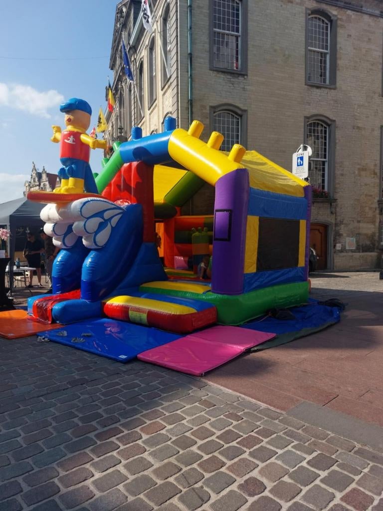 Lego surfer mega blocks springkasteel te huur, Enfants & Bébés, Jouets | Extérieur | Coussins gonflables, Enlèvement ou Envoi