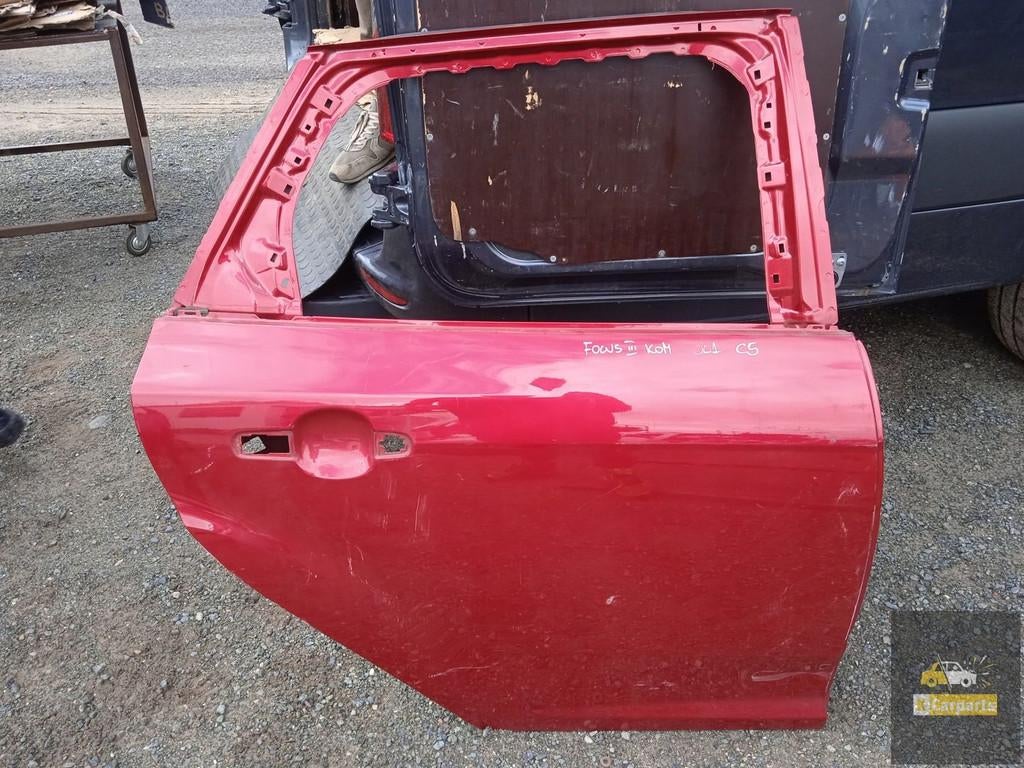 Ford Focus Mk3 combi porte arri re droite, Info@ford.com, Porte, Ford Motor Company, American Road 1
48126  Dearborn