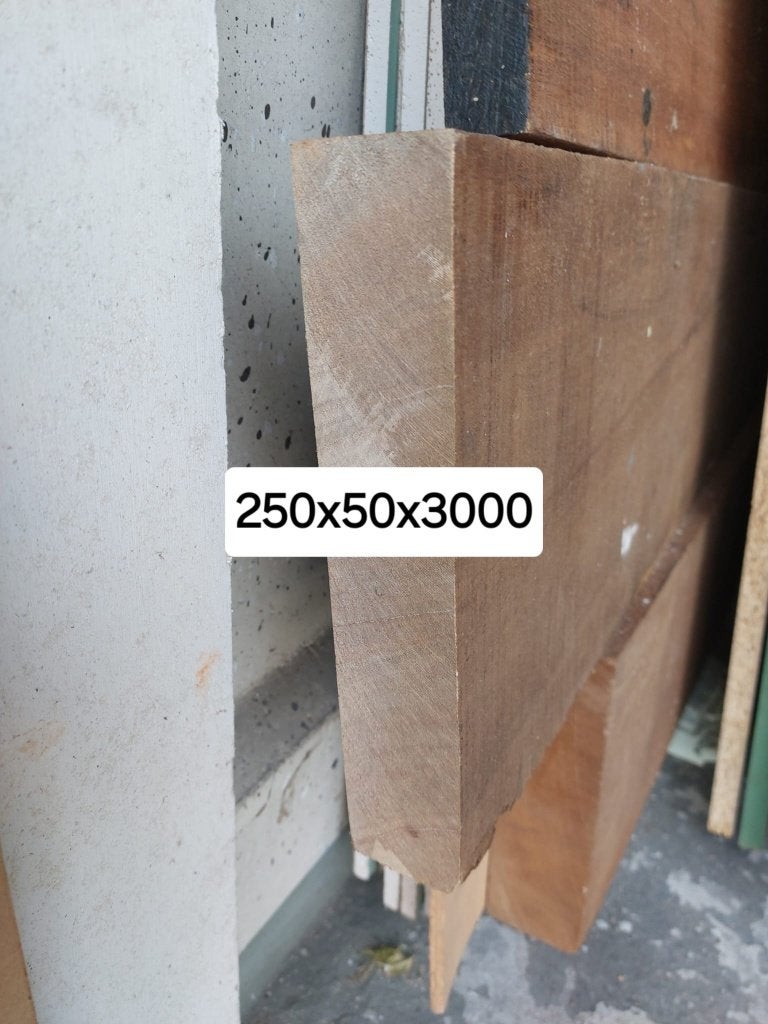 Merantie balk, Ophalen, Nieuw, 250 cm of meer, Balken