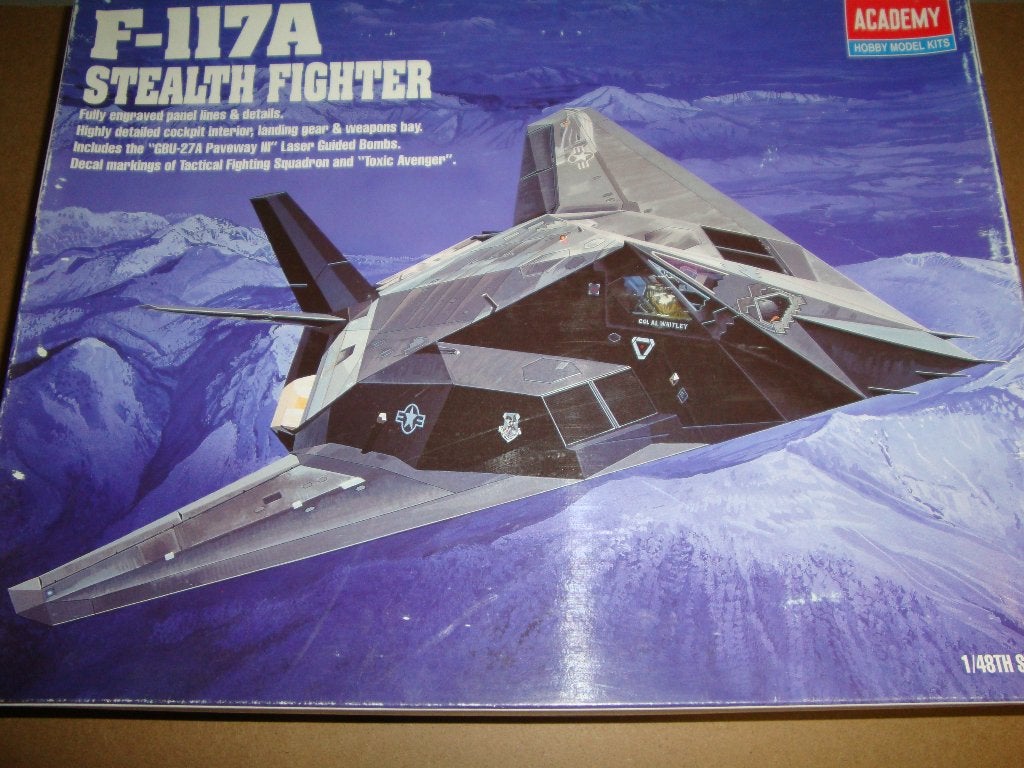 F-117A Stealth Fighter - 1/48, Neuf, Enlèvement ou Envoi, Avion, Plus grand que 1:72