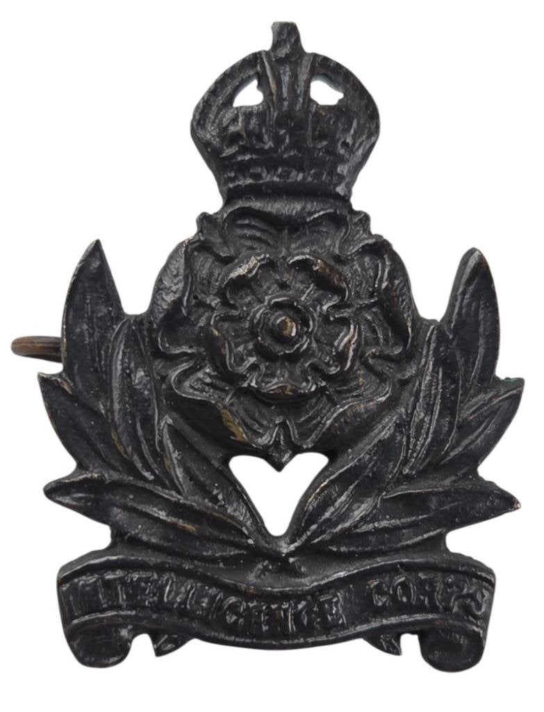 Insigne de casquette du British Intelligence Corps de, Enlèvement ou Envoi