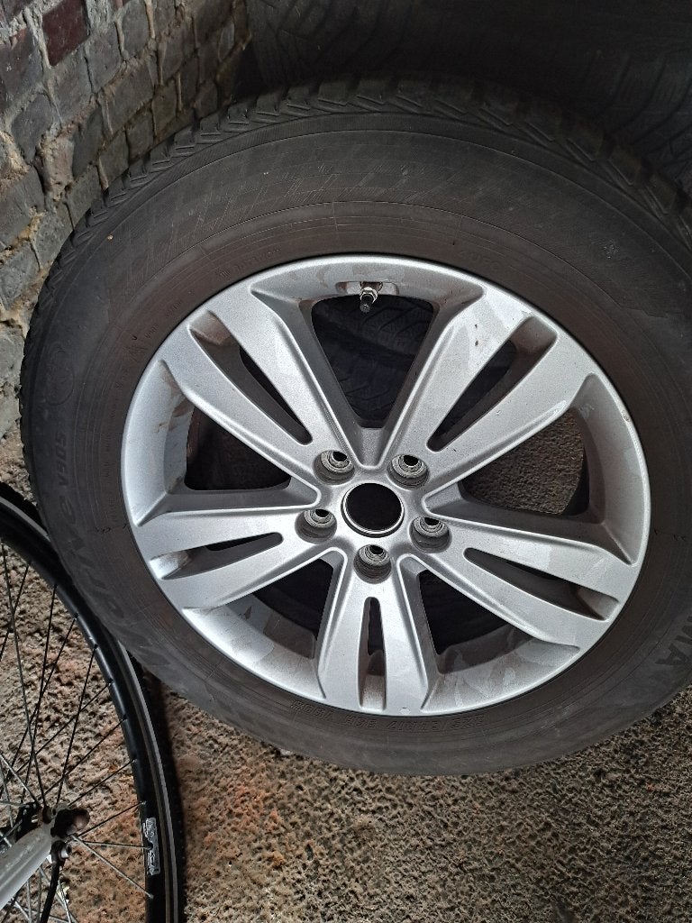 4 jantes avec pneus d'hiver, Autos : Pièces & Accessoires, Pneus hiver, Véhicule de tourisme, Autres dimensions, Enlèvement