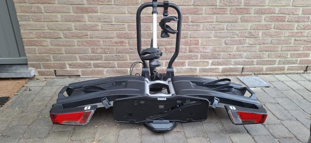 Thule fietsendrager Easy Fold 933, Auto diversen, Fietsendragers, Ophalen, Elektrische fiets, Zo goed als nieuw, 2 fietsen