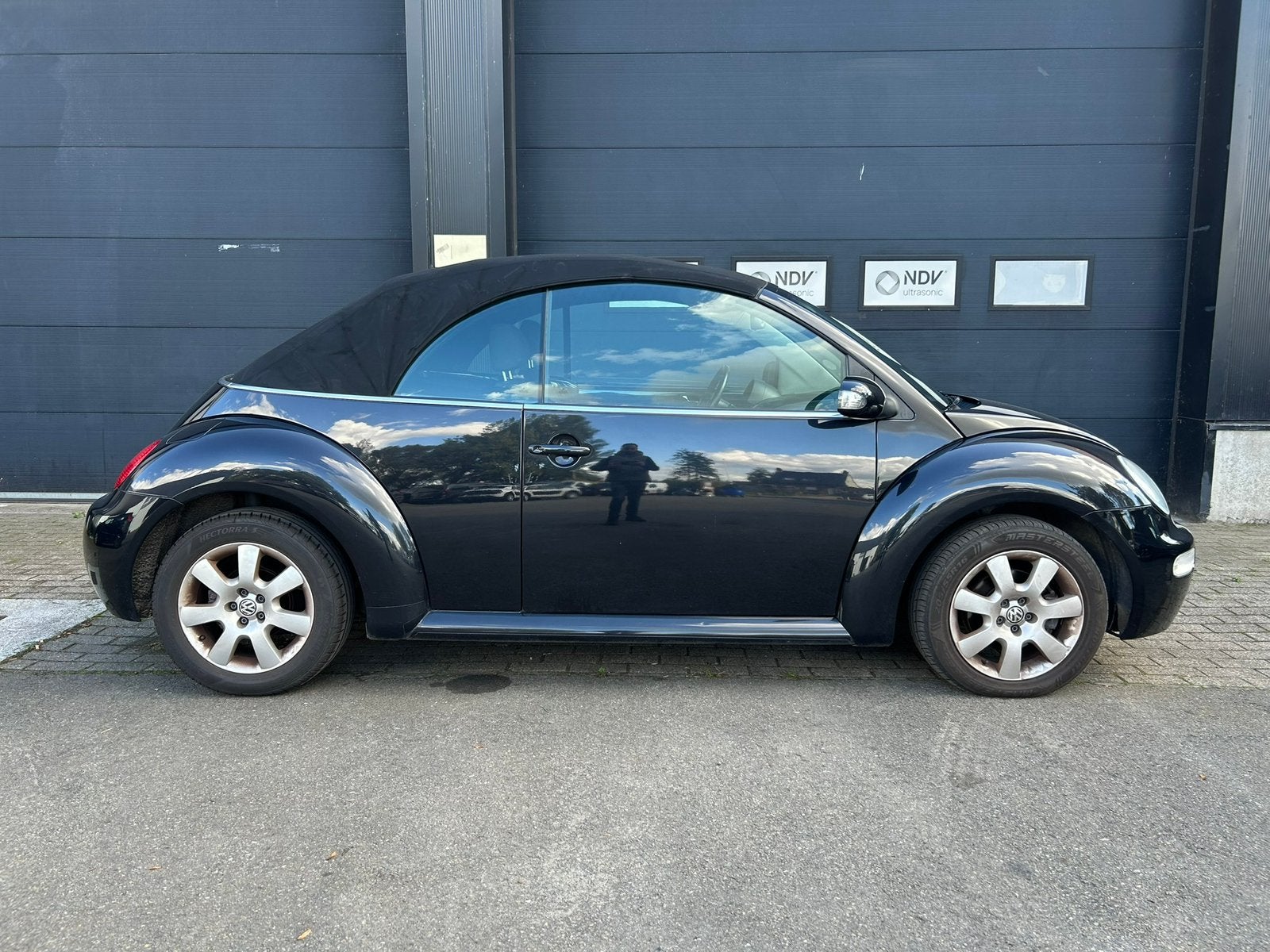 Volkswagen Beetle 1.9 TDI Cabrio 1ste eigenaar, Auto's, Volkswagen, Stof, Cabriolet, Zwart, Bedrijf