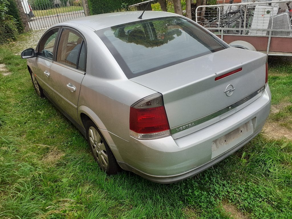 OPEL VECTRA 2.0DTI   2002, Auto's, 4 deurs, Vectra, Particulier, Zilver of Grijs