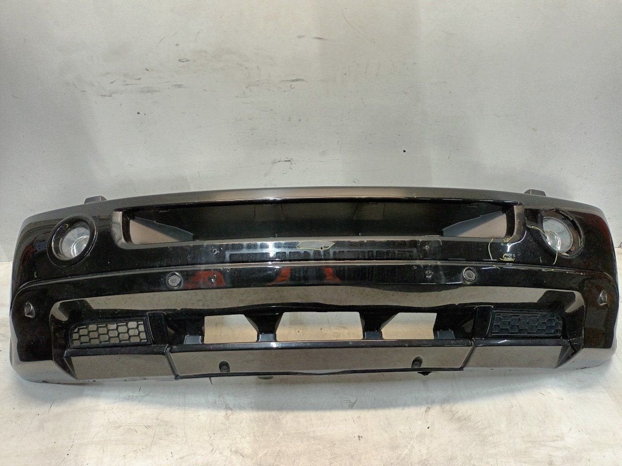 Bumper voor Land Rover Range Rover, Auto-onderdelen, Onderdelen@venauto.nl, Van der Ven Autorecycling B.V., Ettenseweg 76, 4706 PB Roosendaal, The Netherlands
