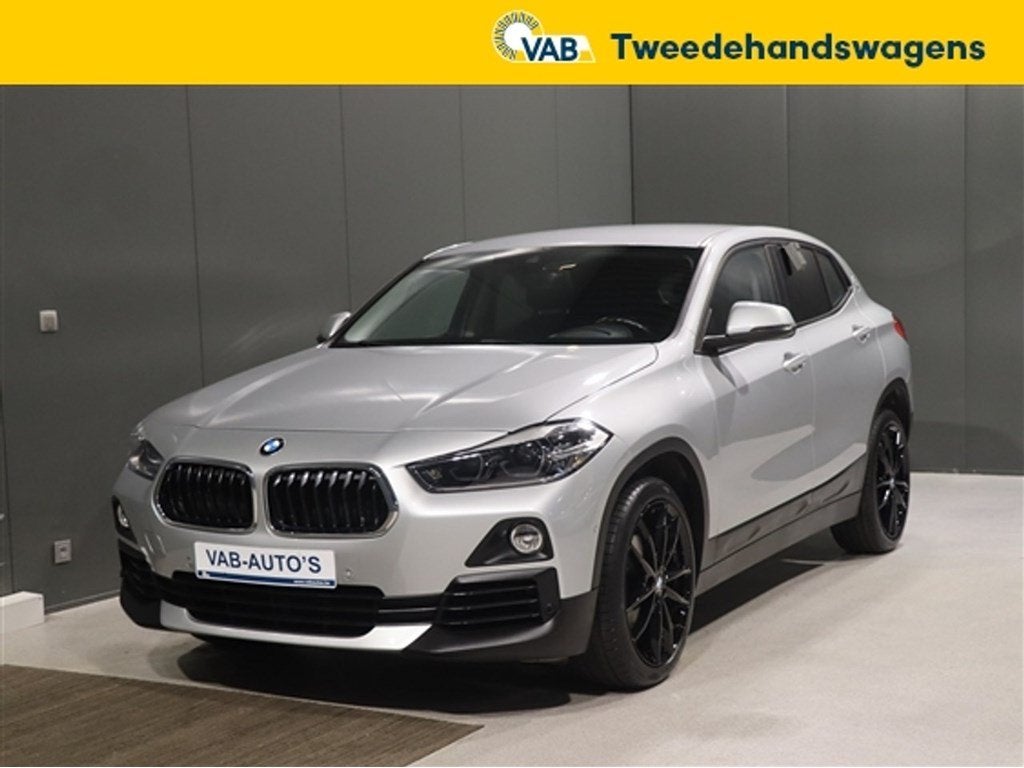 BMW X2   SDRIVE18I, 100 kW, Argent ou Gris, Euro 6, Entreprise