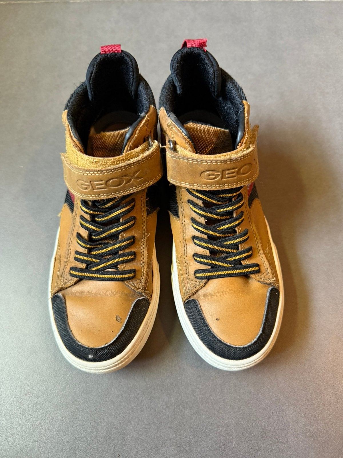 Geox schoenen jongen maat 35, Ophalen, Zo goed als nieuw