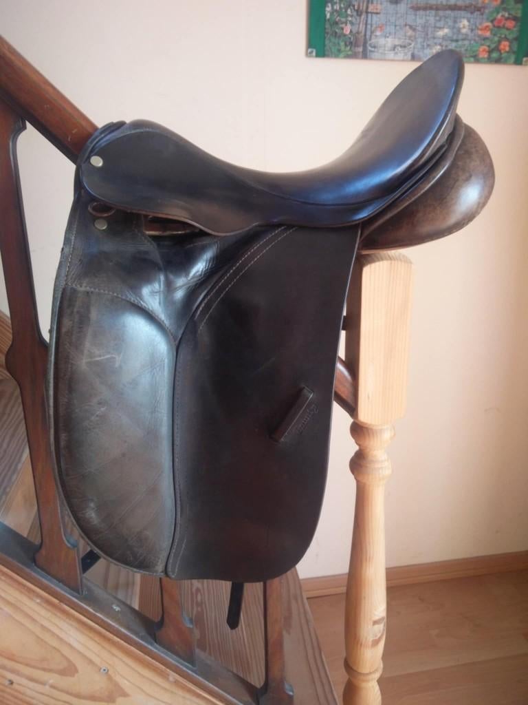 Selle de dressage County, Enlèvement, Utilisé, Dressage