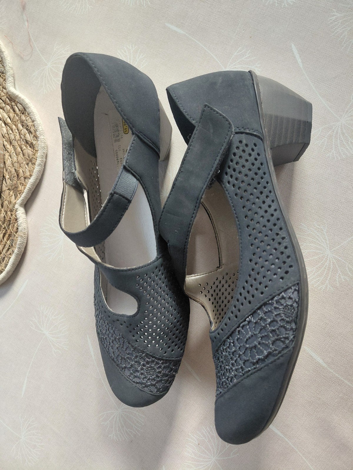 Nieuwe blauw grijze pumps Rieker maat 40, Ophalen of Verzenden, Blauw, Pumps