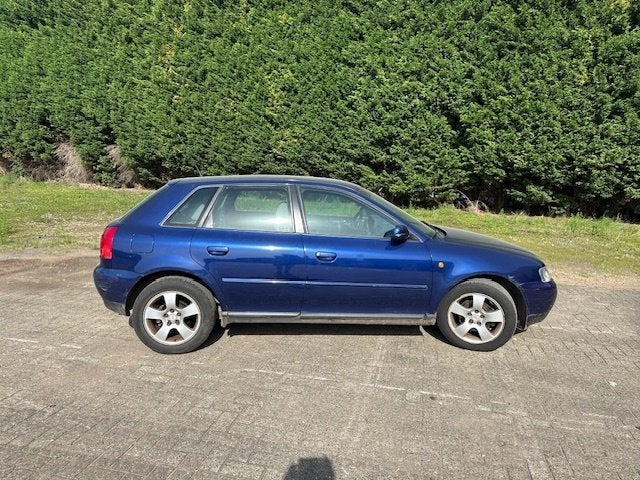 AUDI A3, Auto's, Audi, Voorwielaandrijving, Stof, 4 cilinders, Blauw