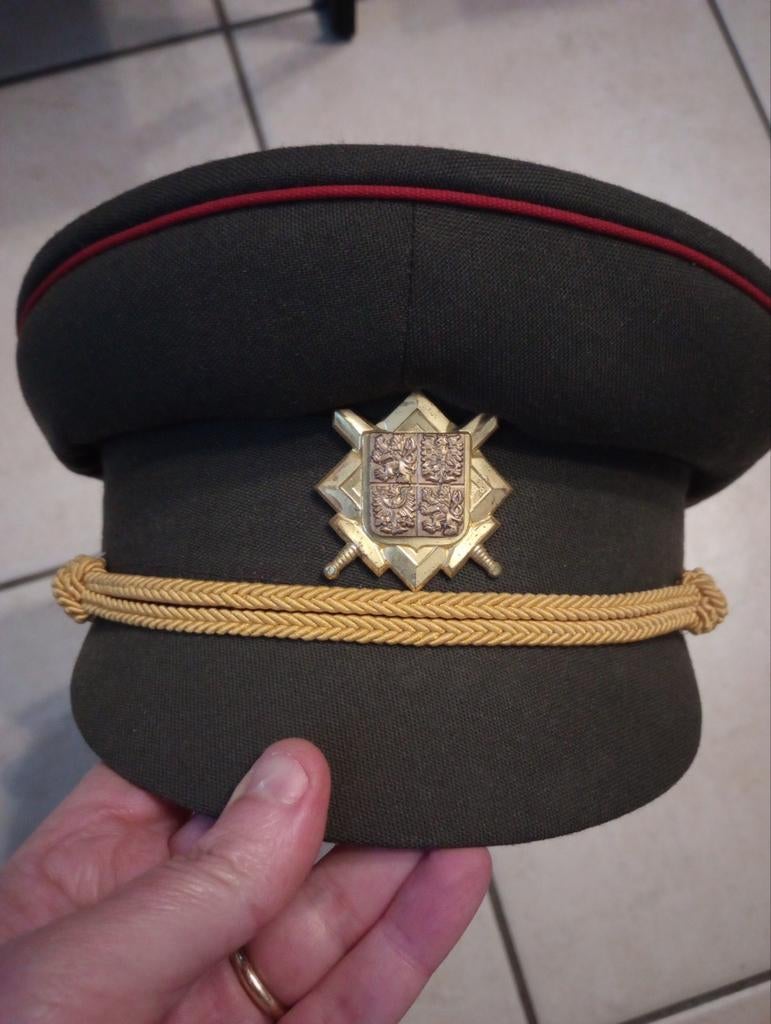 Képi armée Tchéquie, Collections, Enlèvement ou Envoi