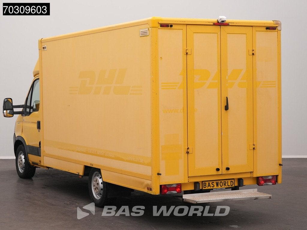 Iveco Daily 35S11 Automaat Luchtvering Zijdeur Bakwagen Meub, Auto's, Bestelwagens en Lichte vracht, Automaat, Stof, Gebruikt
