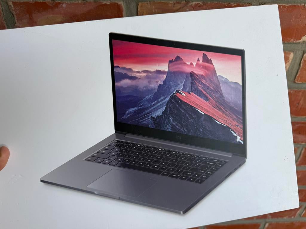 BROKEN Xiaomi Mi Notebook Pro 15.6” - voor onderdelen, Computers en Software, Windows Laptops, Niet werkend, 15 inch, SSD, 2 tot 3 Ghz