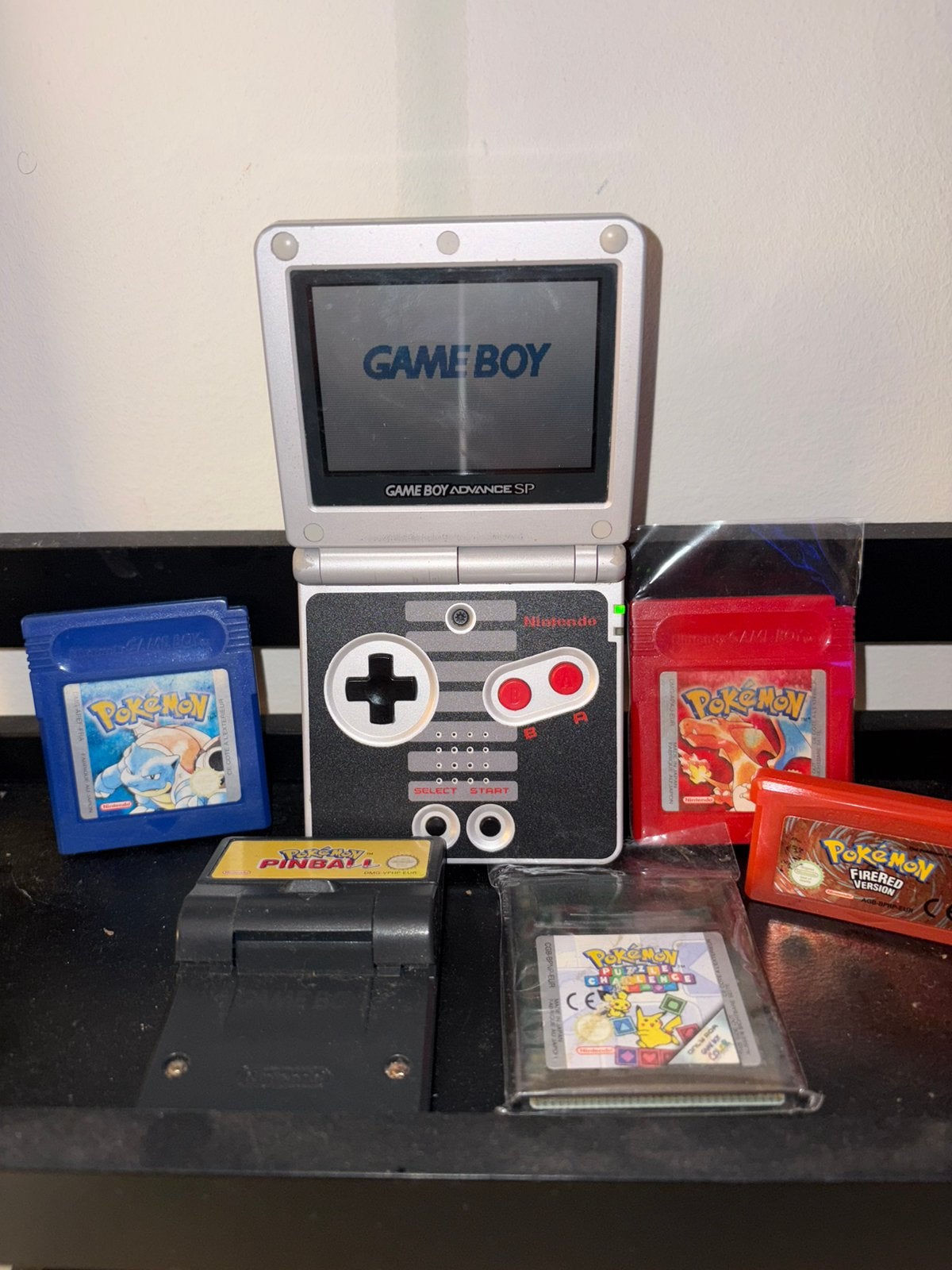 Collection gameboy sp + jeux pokemon original, Consoles de jeu & Jeux vidéo, Consoles de jeu | Nintendo Game Boy, Enlèvement, Comme neuf