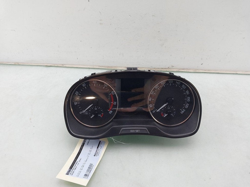 INSTRUMENTS DE BORD Skoda Fabia III (NJ3) (|6V0920740A|), Utilisé, Skoda