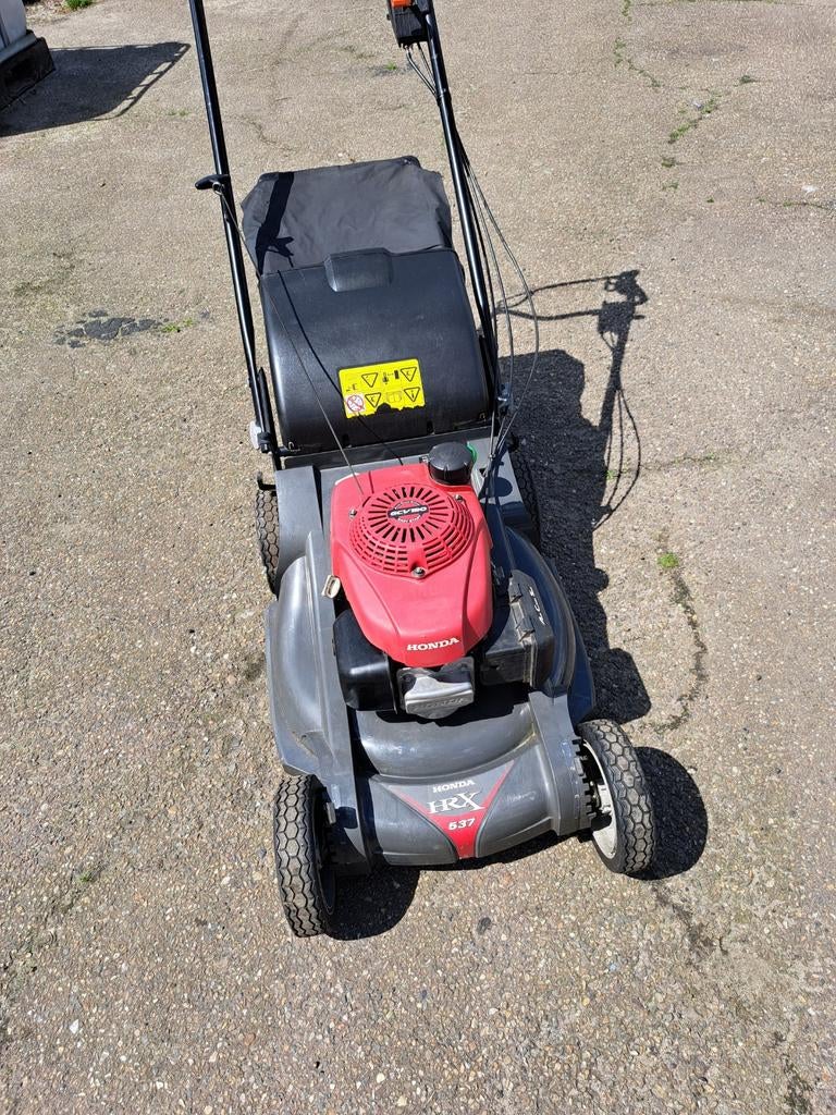 Honda grasmaaier hrx 537 bouwjaar 2018, Cirkelmaaier, Zo goed als nieuw, Benzine-grasmaaier, 50 cm of meer