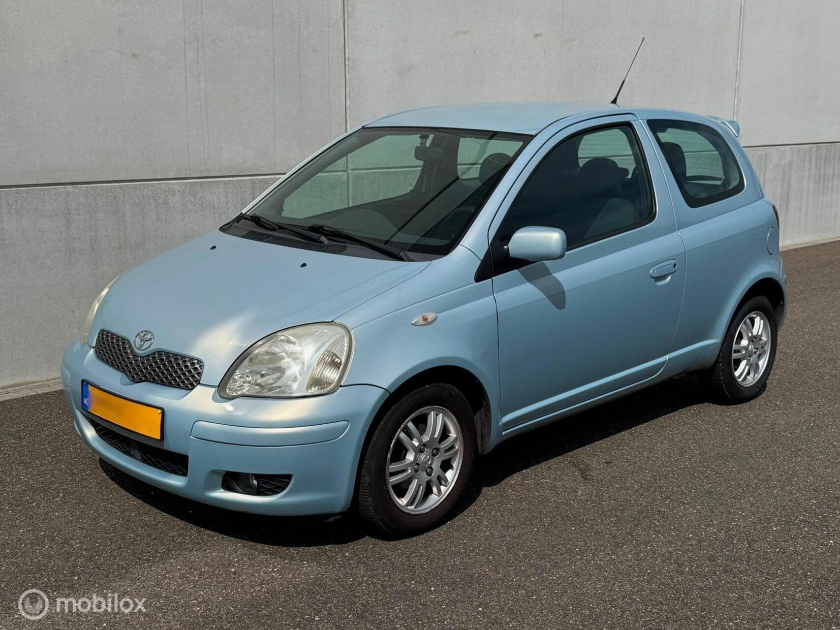 Toyota Yaris 1.3 16V VVT-i Linea Sol 3-DEURS AIRCO, Auto's, Voorwielaandrijving, 1299 cc, Gebruikt, 87 pk