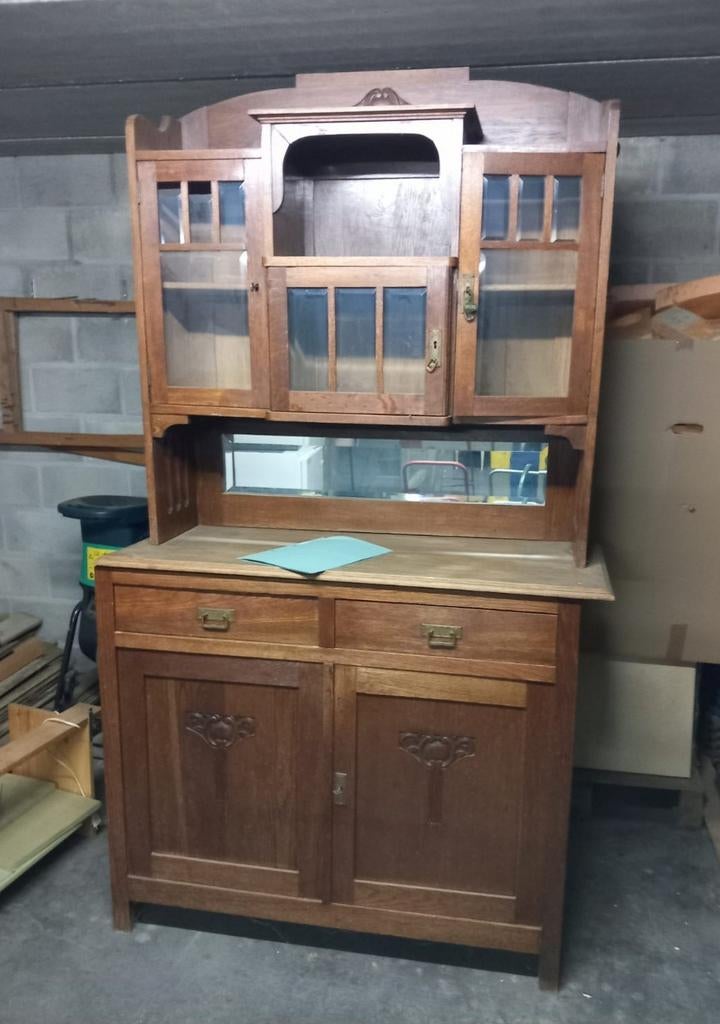 Houten kast, eventueel om mooi op te knappen in moderne look, Ophalen