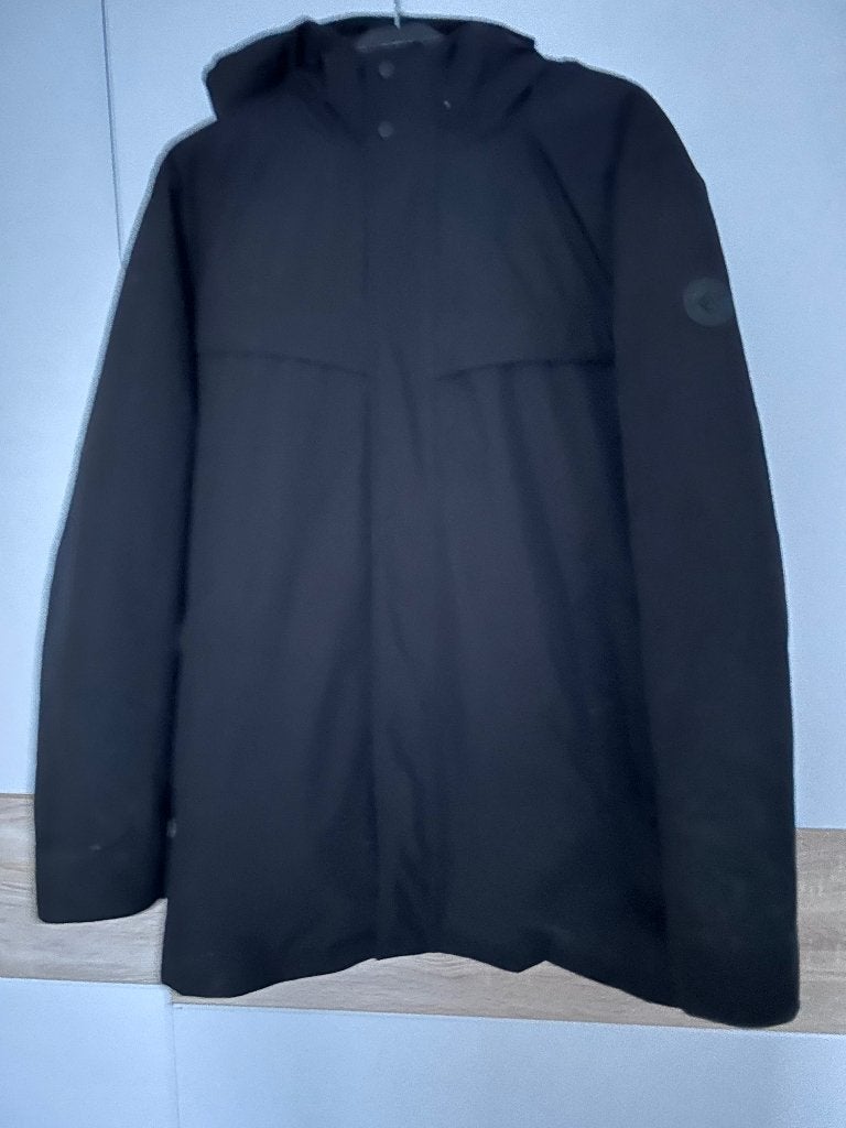 Veste d'hiver noire bananes prix d'achat 160 euro taille 176, Enfants & Bébés, Enlèvement ou Envoi, Comme neuf, Garçon, Manteau