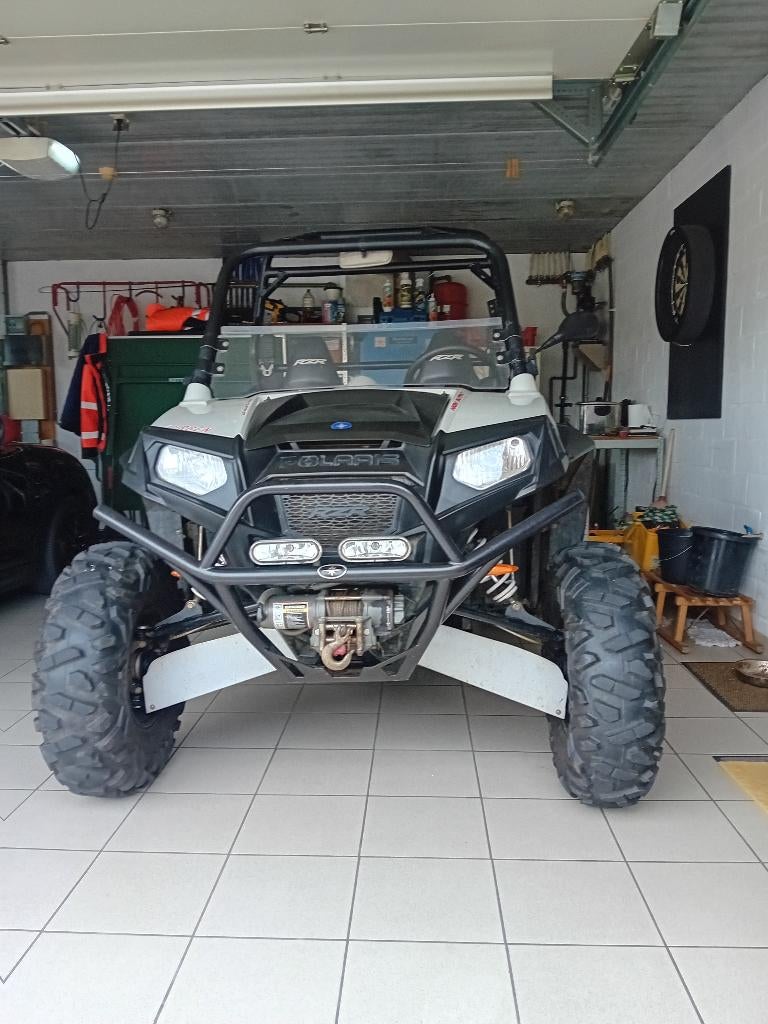 Side by side Quad polaris, Motos, Quads & Trikes, 12 à 35 kW, 2 cylindres, Enlèvement