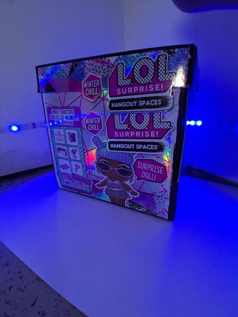 L.O.L. hangout space  masage day met popje, Ophalen of Verzenden