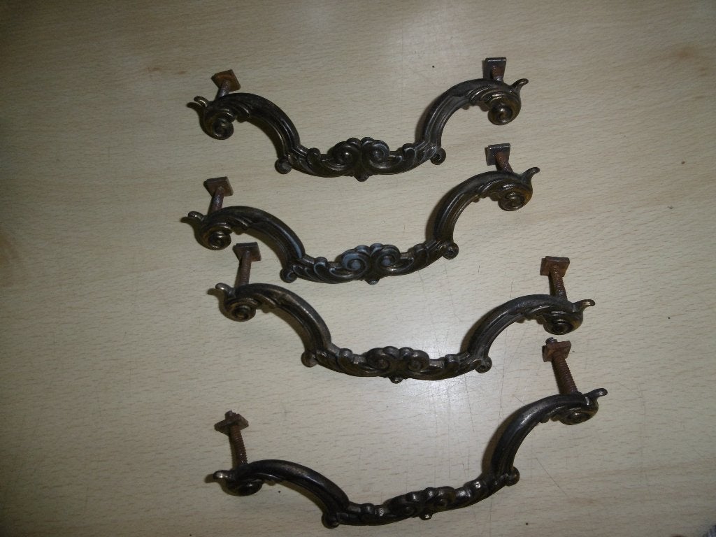 antiek trekkertjes voor lades brons, 4 stuks, Antiek en Kunst, Curiosa en Brocante, Ophalen of Verzenden
