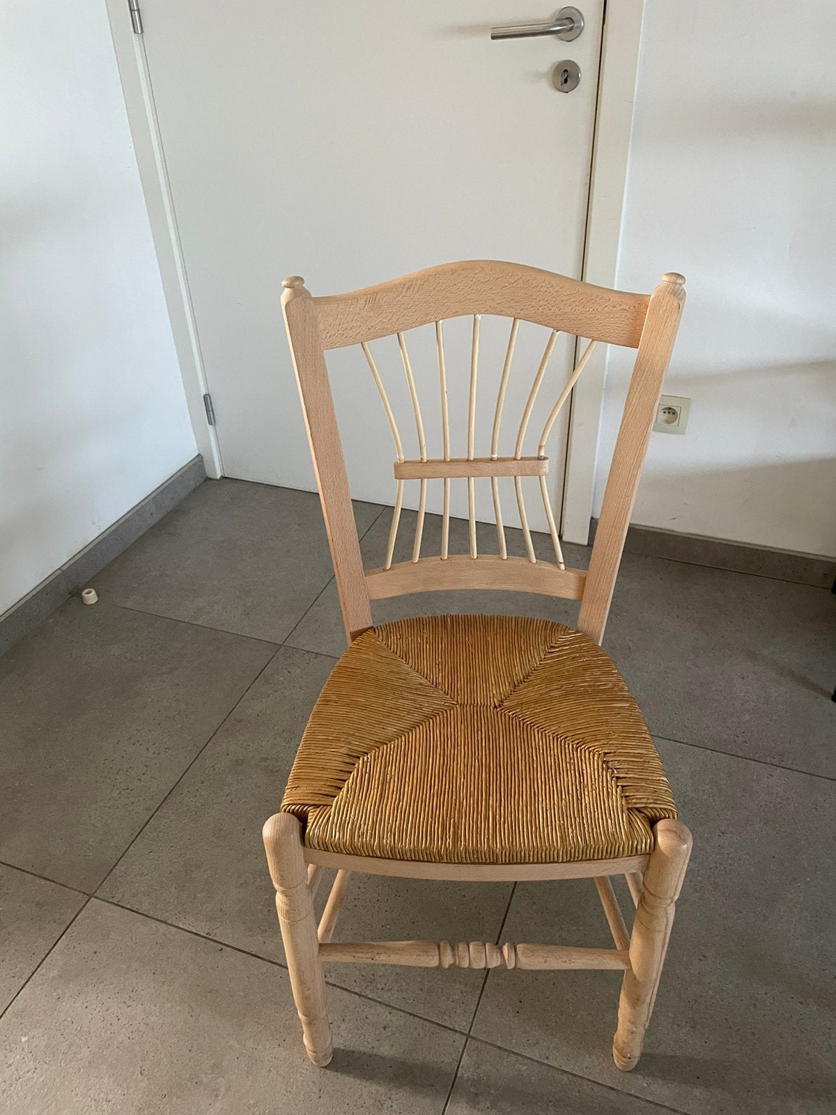 4 stoelen, Ophalen