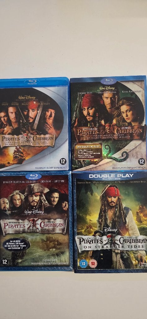 BR - Pirates of the Caribbean 1-4, CD & DVD, Enlèvement ou Envoi, Anglais, Blu-ray, Aventure