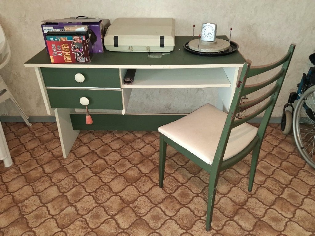 Bureau et meuble de bibliothèque vintage des années 1960, Vintage, Enlèvement, Comme neuf, Plastique